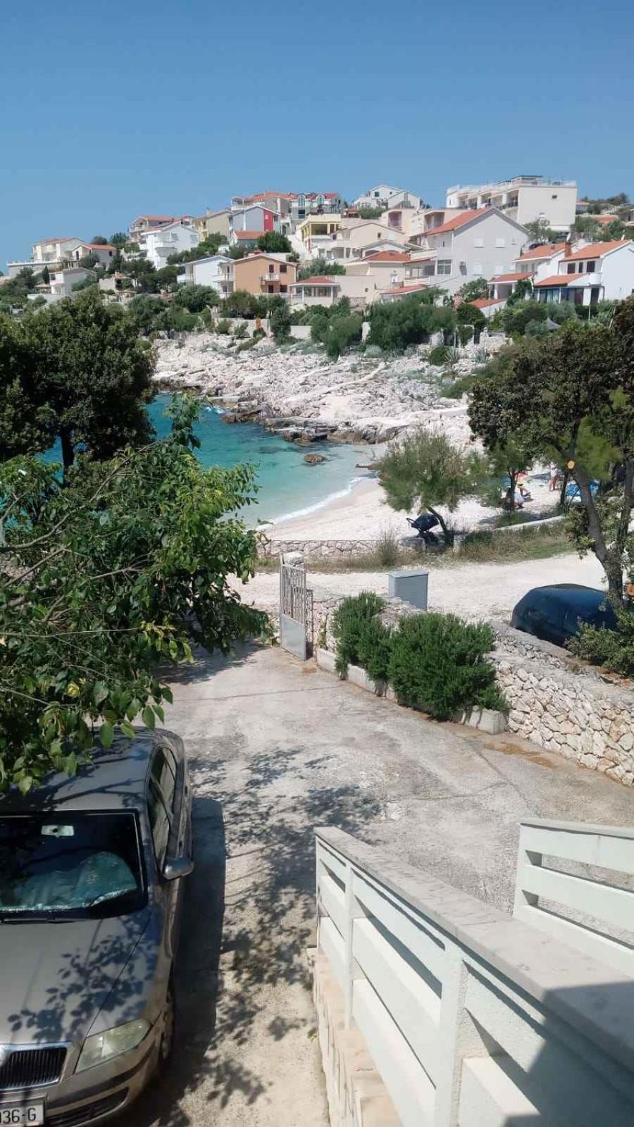 In 33579 * Pula