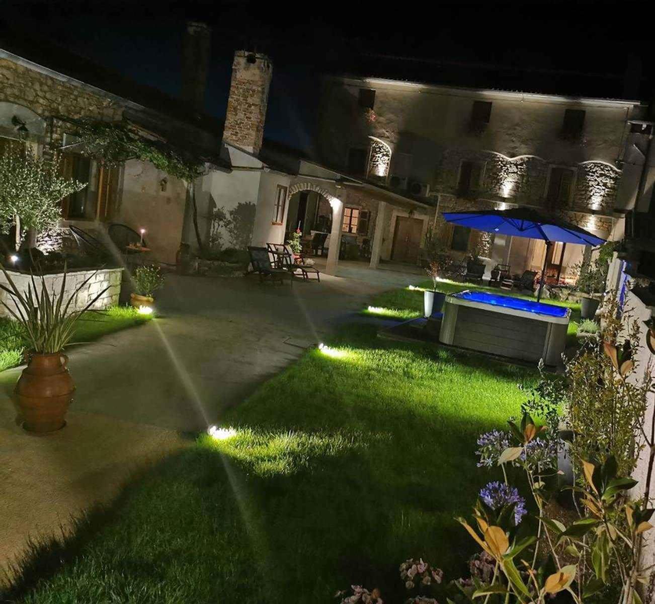 Apartman In 33579