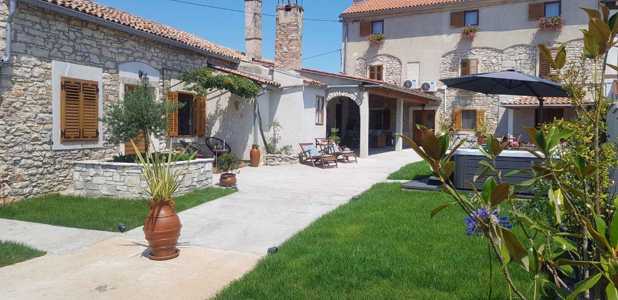 In 33579 Apartman Pula